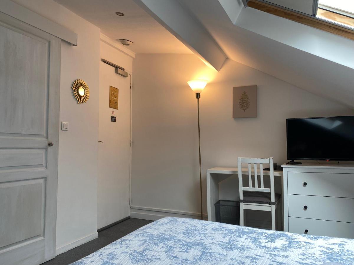 Hotel Saint Yves Нант Екстериор снимка