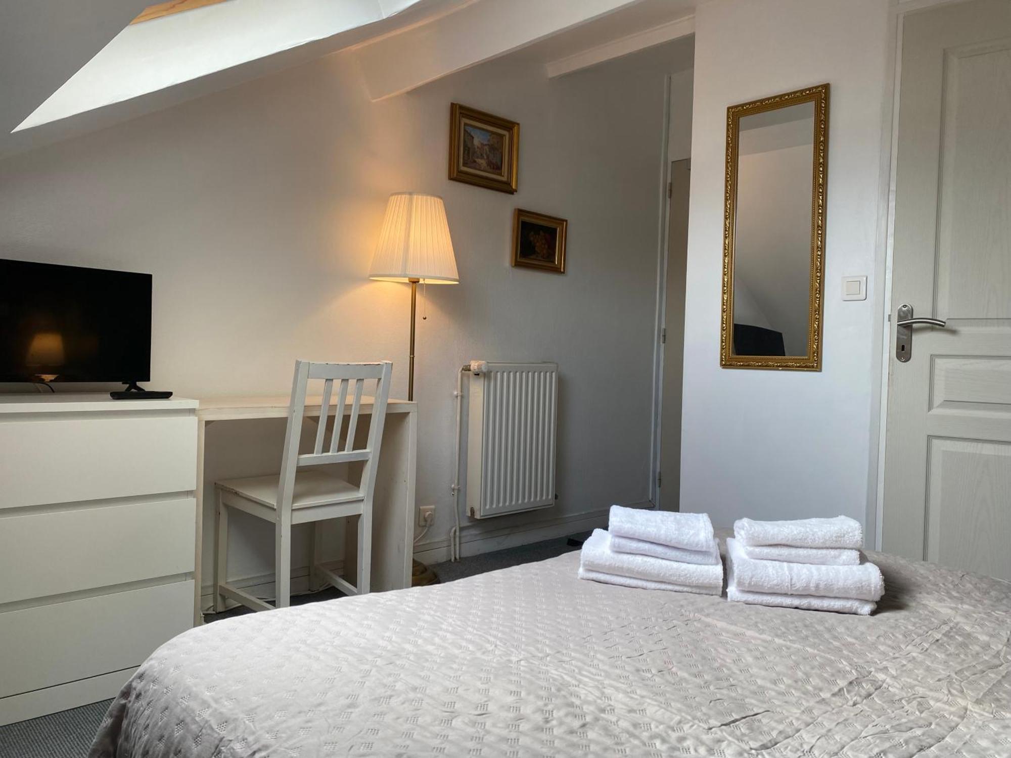 Hotel Saint Yves Нант Екстериор снимка